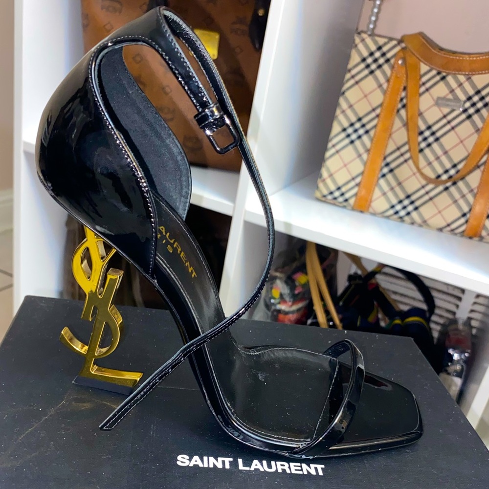 Yves Saint Laurent Vernice Chiffon Oro Antico 37  1/2 /7.5
